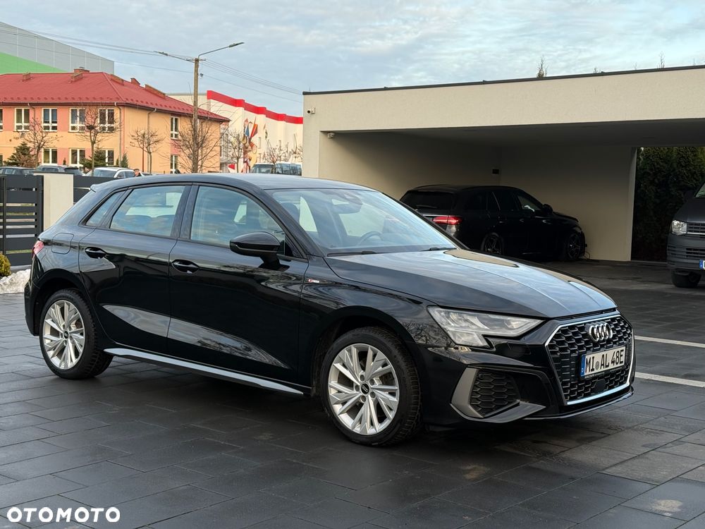 Audi A3 Sportback 40 TFSIe S tronic S line - 5