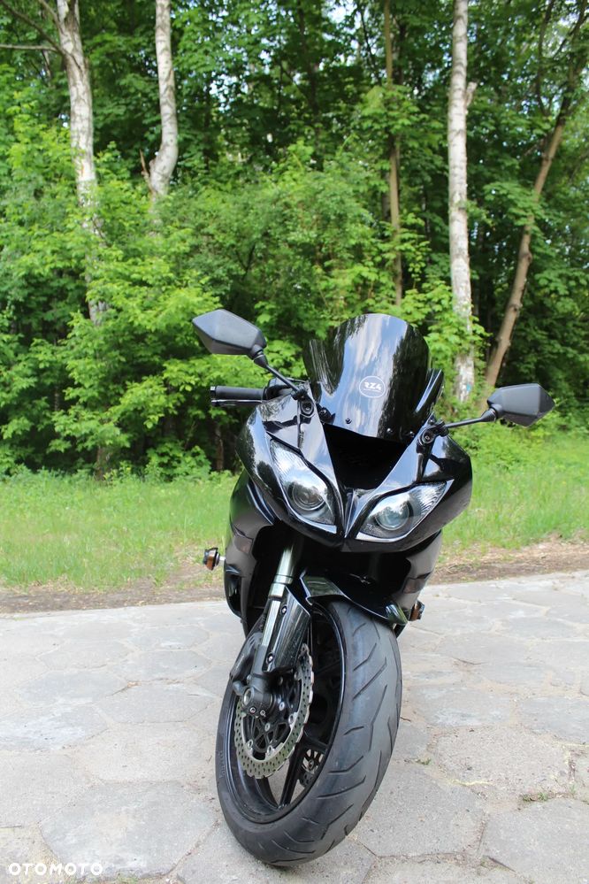 Kawasaki ZXR - 17