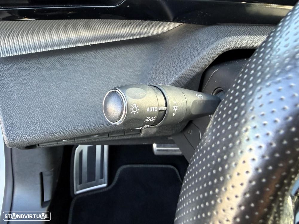 Peugeot 308 1.6 Hybrid GT e-EAT8 - 12