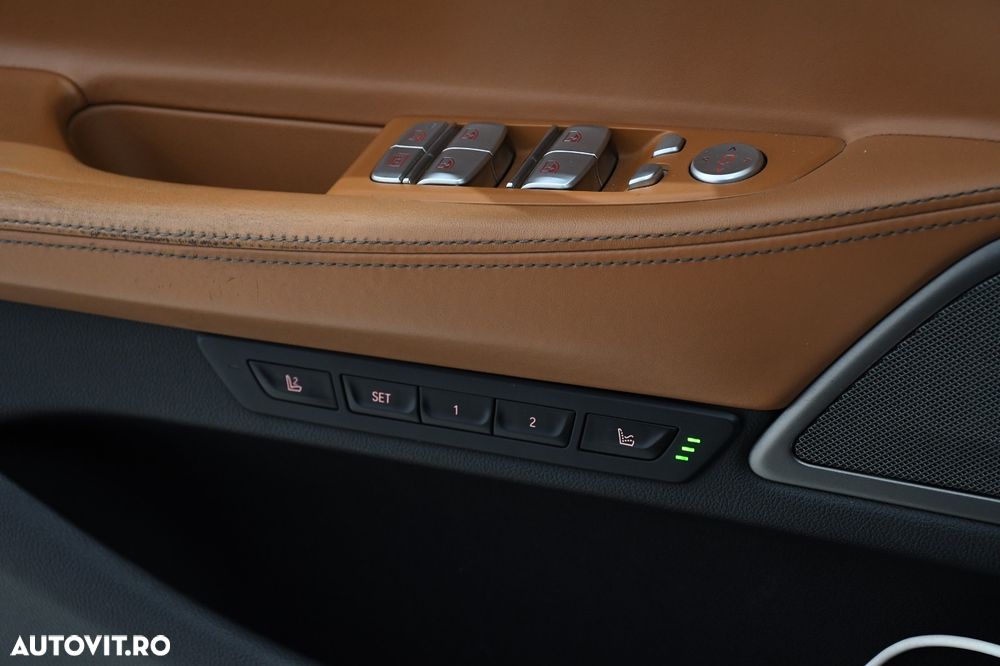 BMW Seria 7 730d xDrive - 29