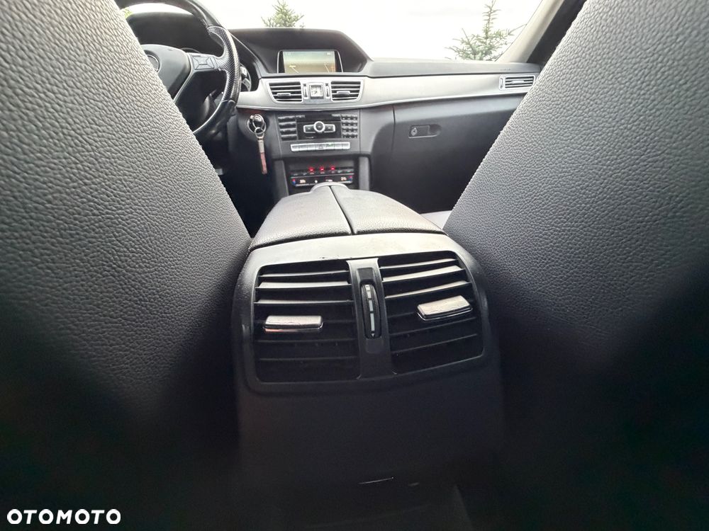 Mercedes-Benz Klasa E 250 7G-TRONIC Avantgarde - 20