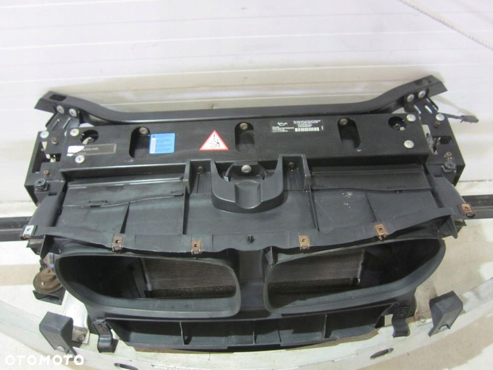BMW X3 F25 N52 3.0 2.8 PAS PRZEDNI BELKA CHŁODNICA 7593842 7593850 7371989 - 2