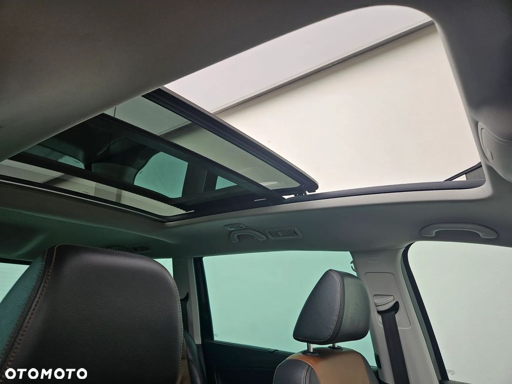 Volkswagen Sharan - 16