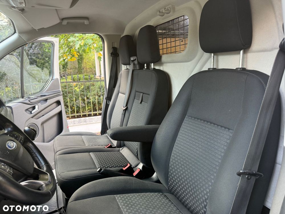 Ford Transit Custom - 28