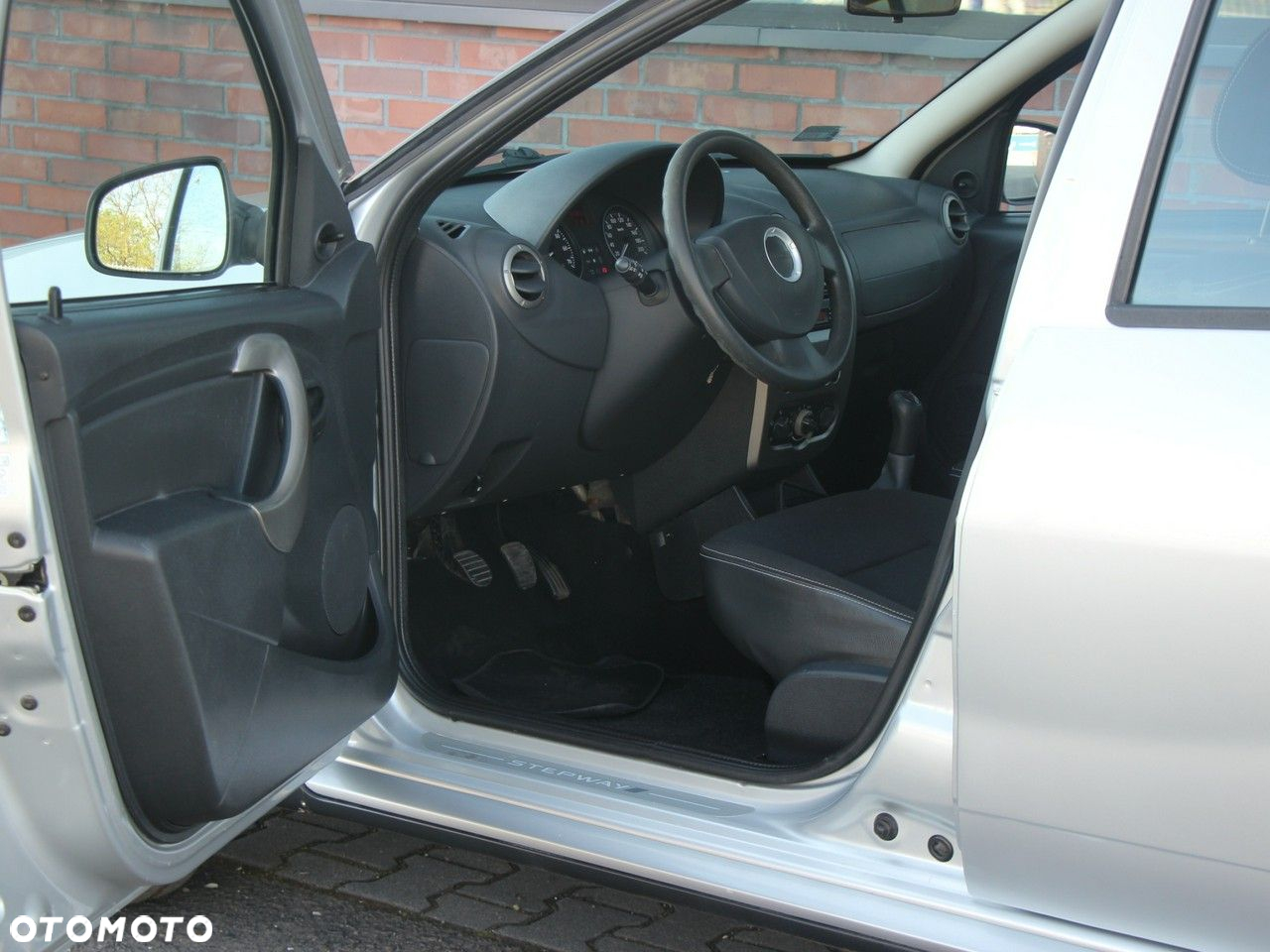 Dacia Sandero Stepway 1.6 - 12