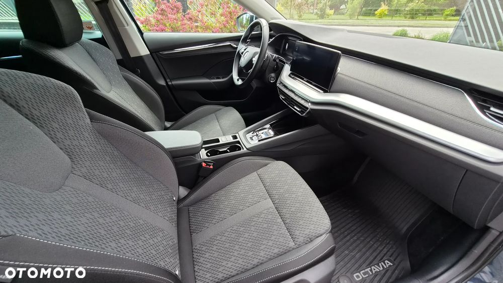 Skoda Octavia 2.0 TDI 4x4 Style DSG - 23