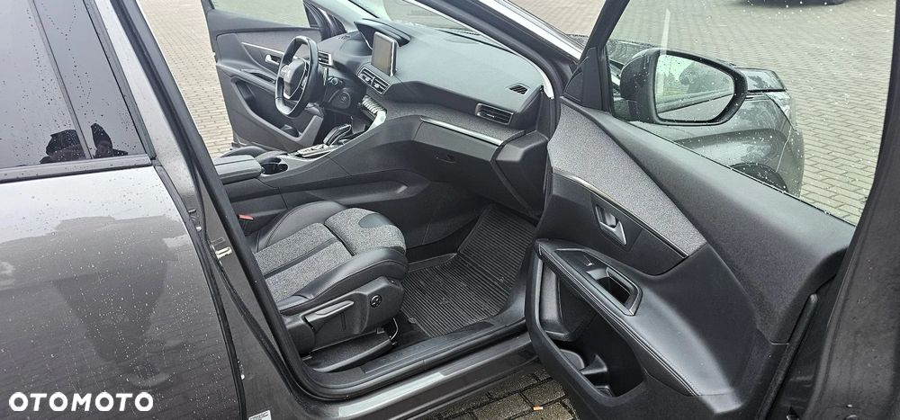 Peugeot 5008 BlueHDi 130 EAT8 Allure - 11