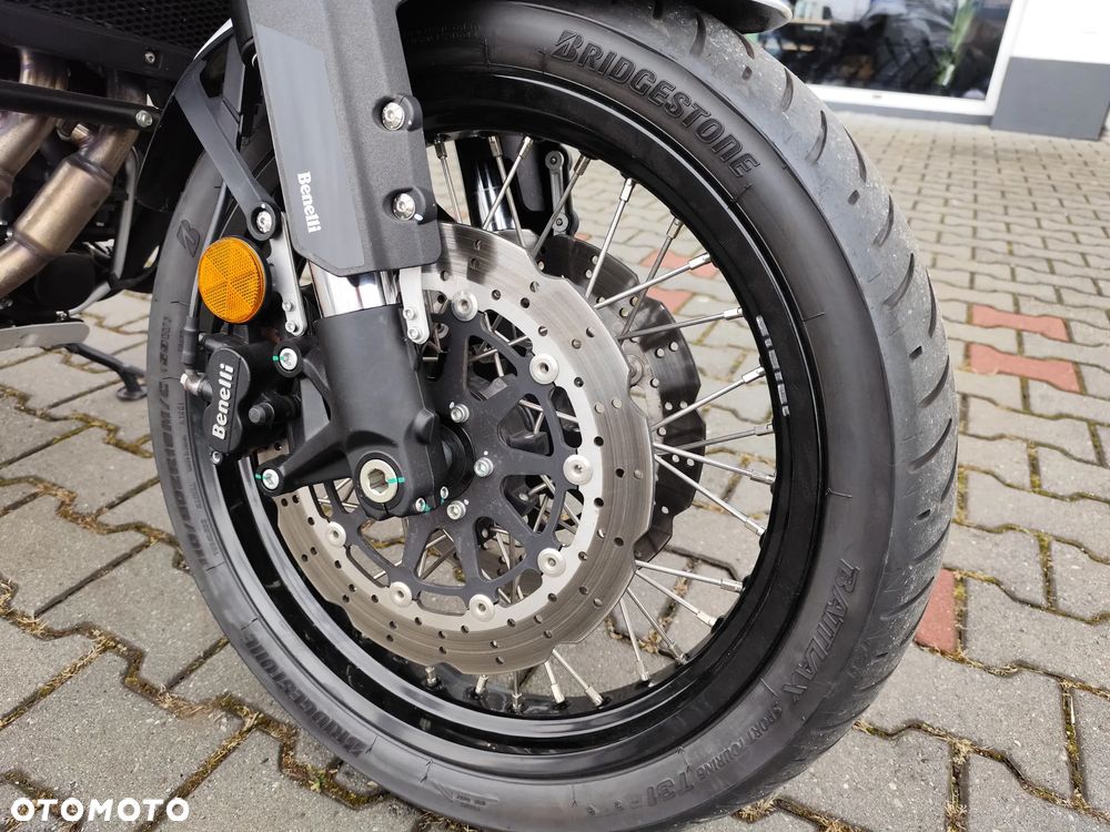 Benelli TRK 502X - 10