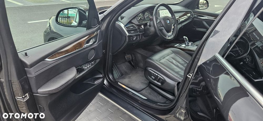 BMW X5 xDrive35i Edition Exclusive - 16