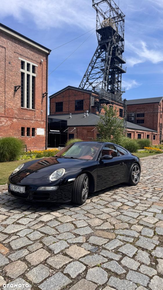 Porsche 911 Carrera S - 4