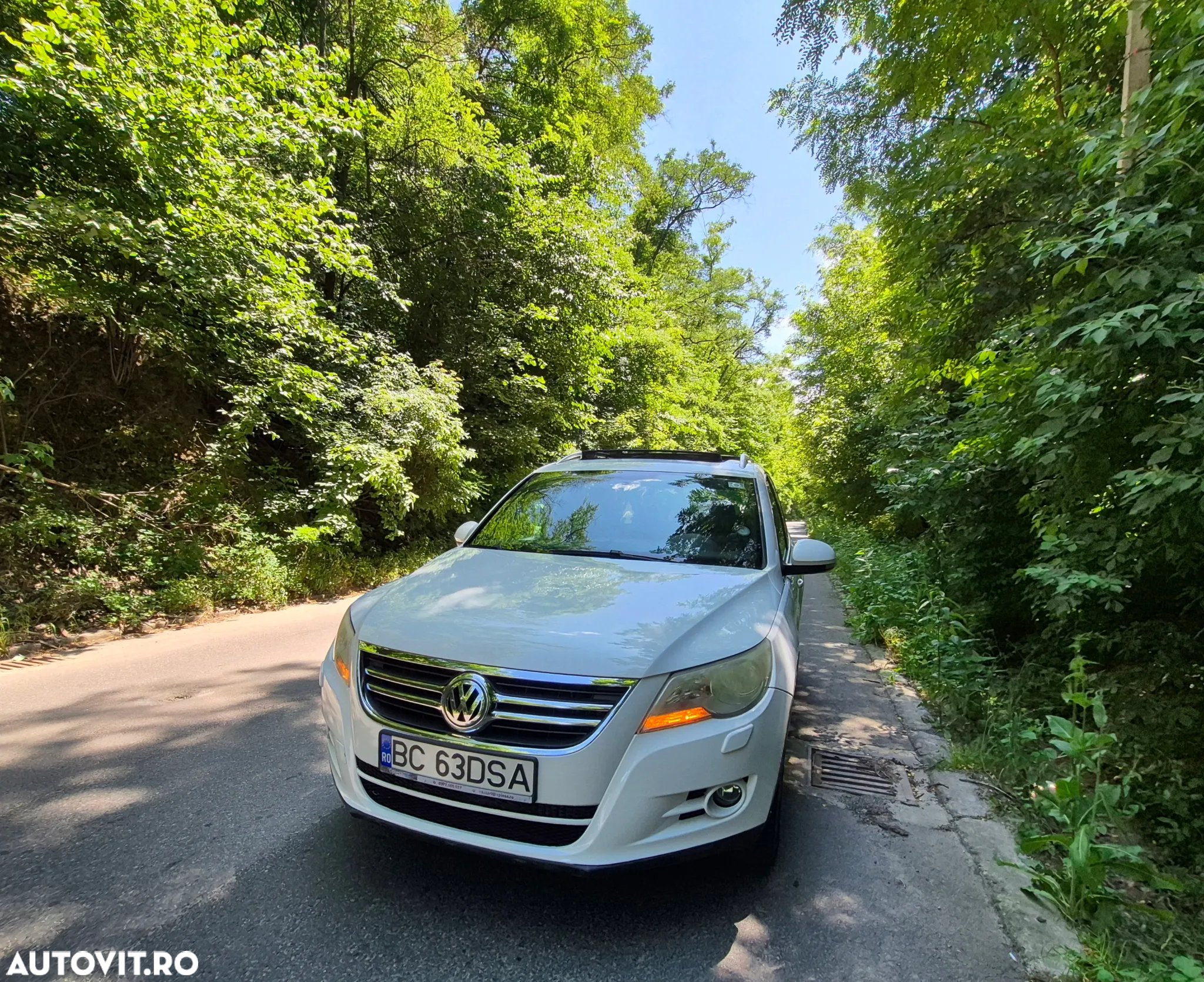 Volkswagen Tiguan 2.0 TDI DPF 4Motion Track&Field - 4
