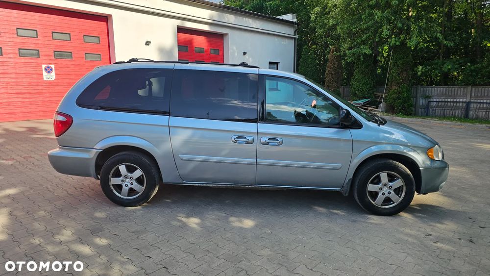 Dodge Grand Caravan - 6