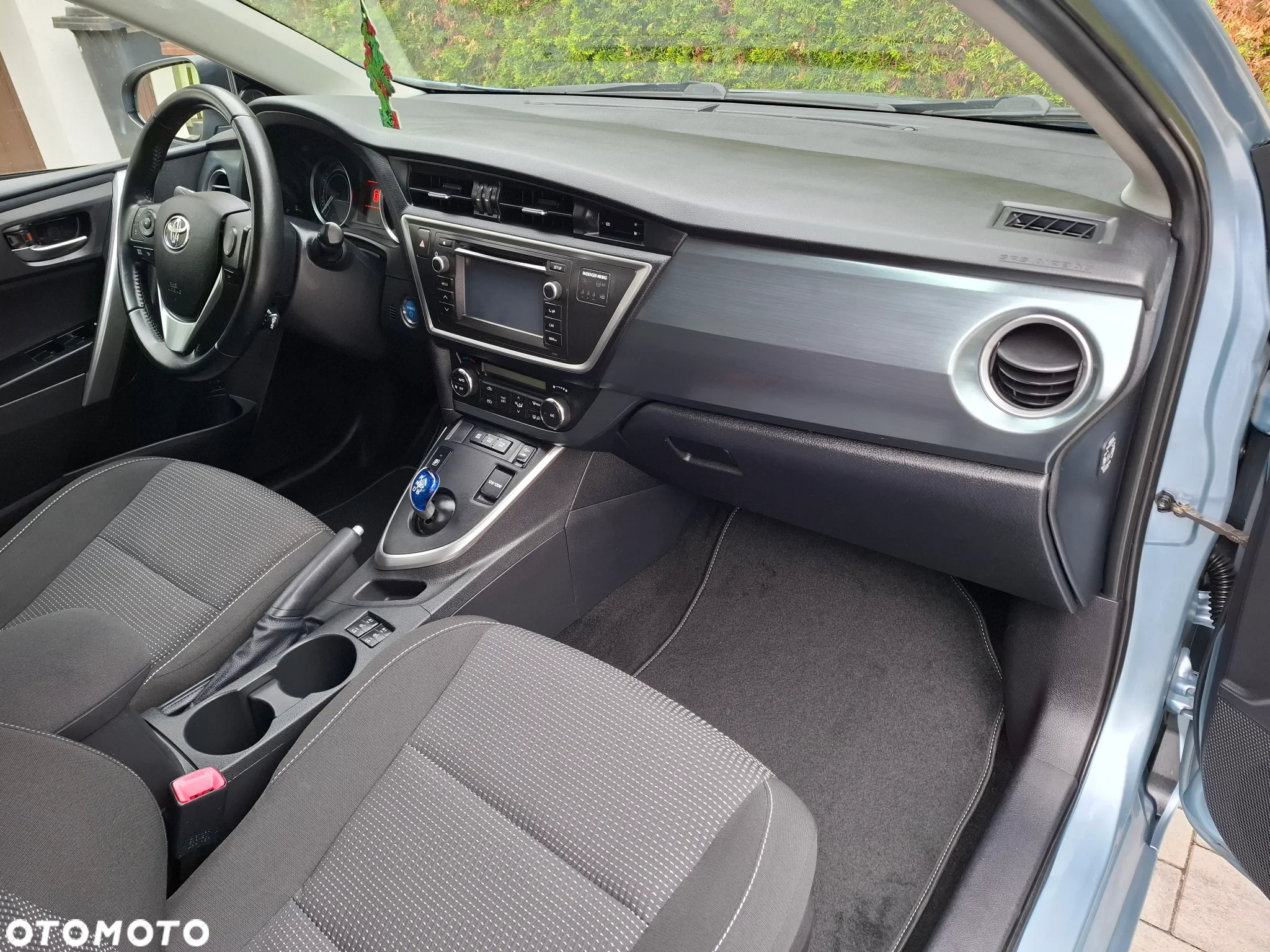 Toyota Auris - 14