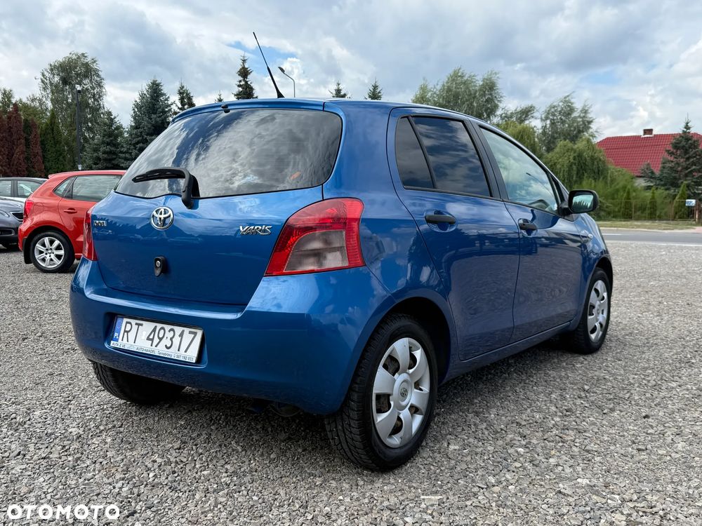 Toyota Yaris 1.3 Luna A/C - 16