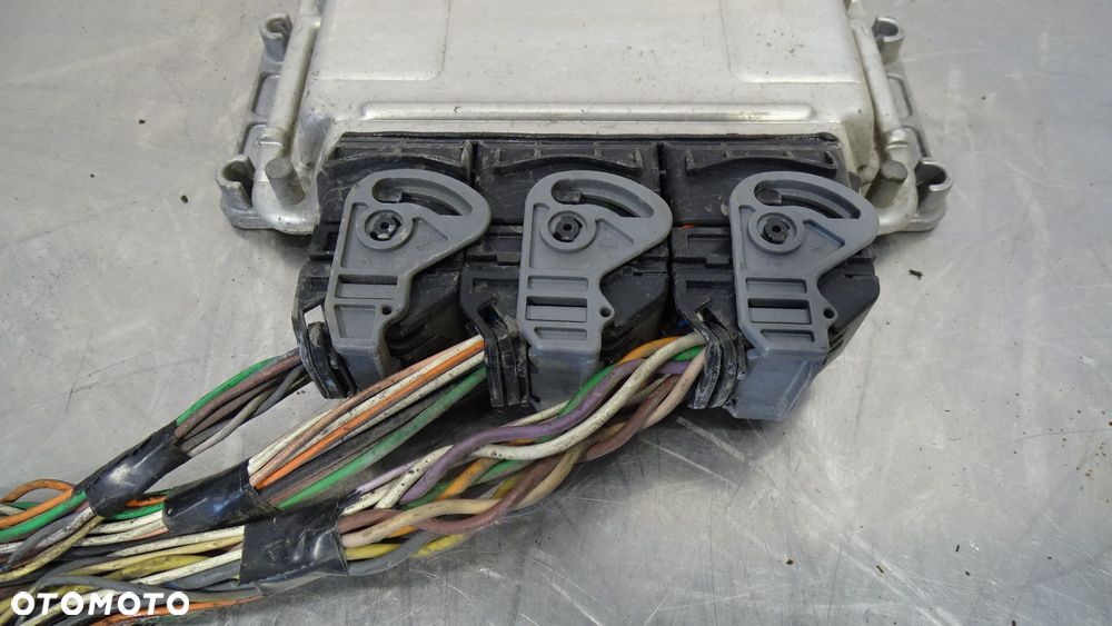 KOMPUTER SILNIKA RENAULT TRAFIC II 1.9DCI 8200051608 - 2