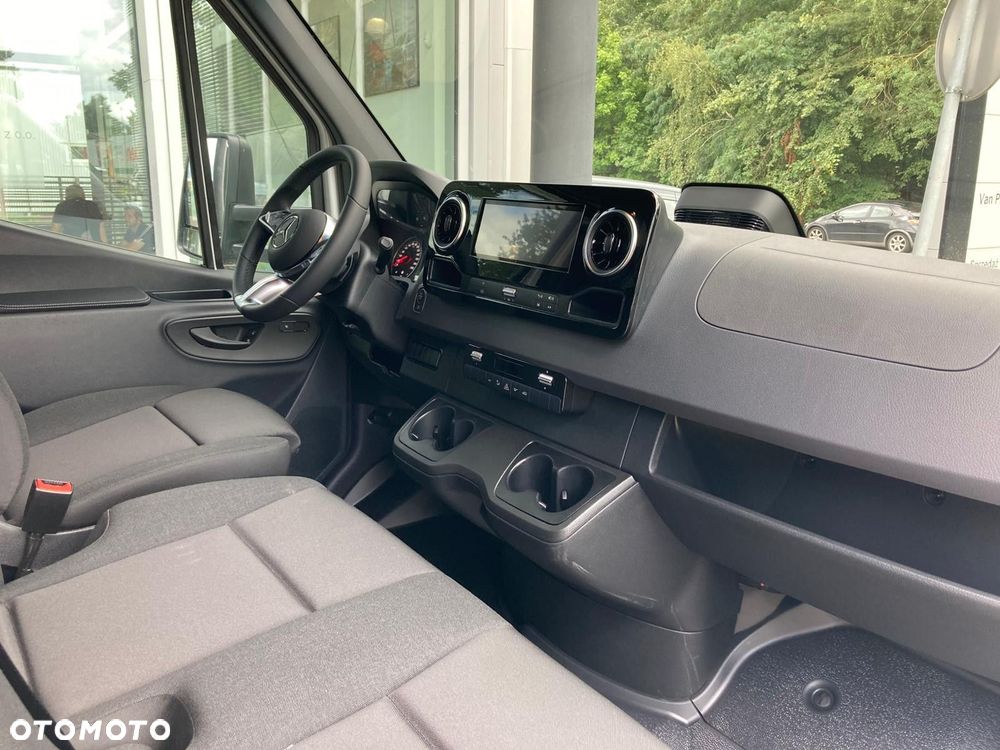 Mercedes-Benz Sprinter 317 CDI Podwozie - 17