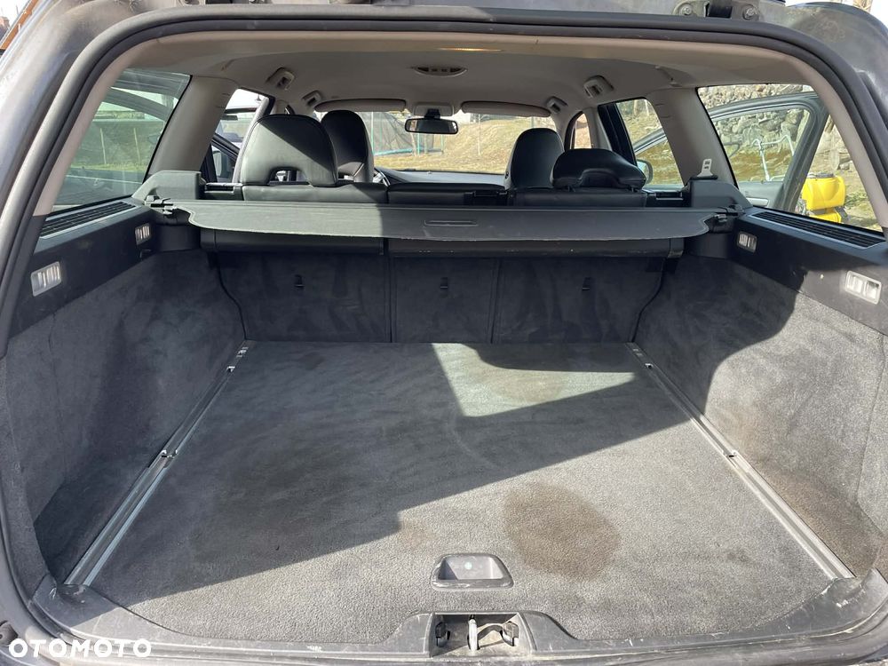 Volvo V70 2.0 Momentum - 11