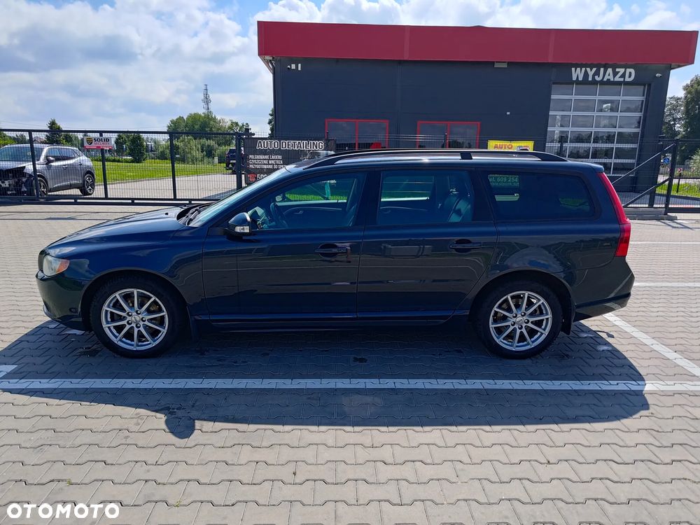 Volvo V70 2.0 Momentum - 4