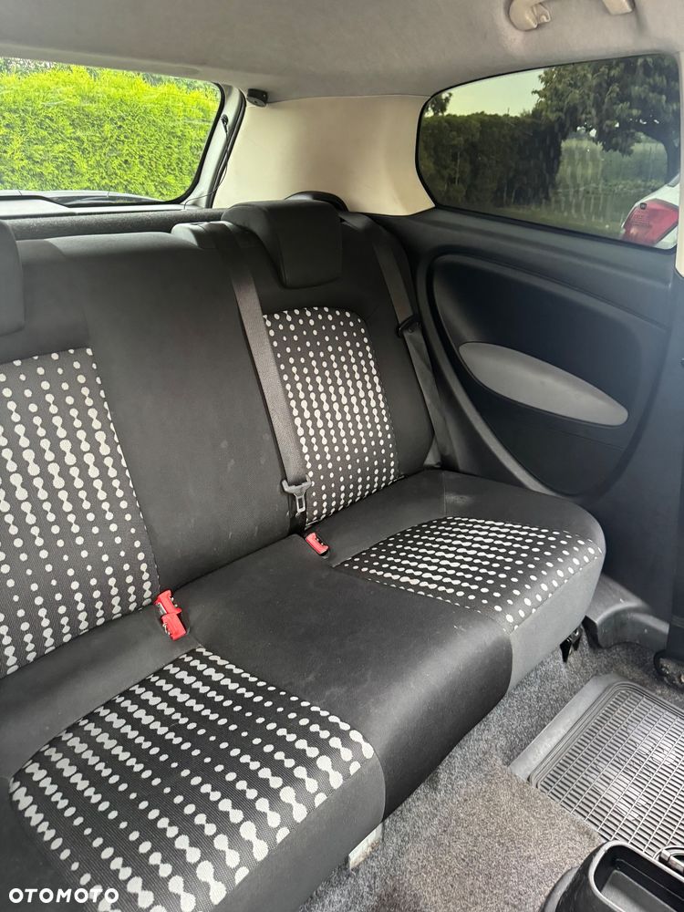 Fiat Punto 1.4 Easy S&S - 12