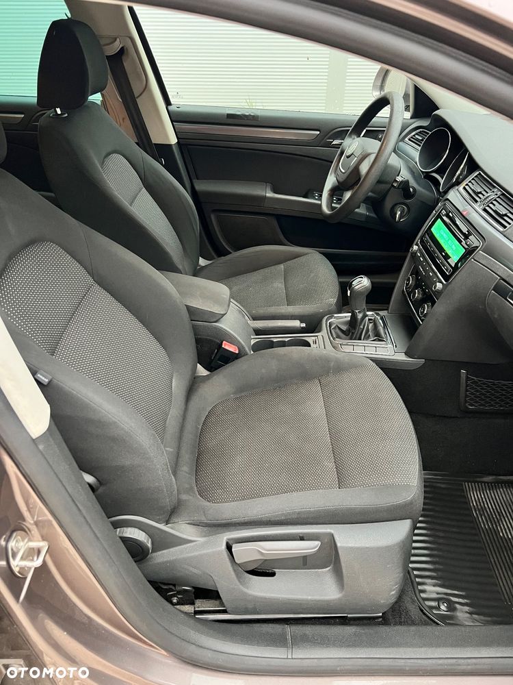 Skoda Superb 1.4 TSI Comfort - 11