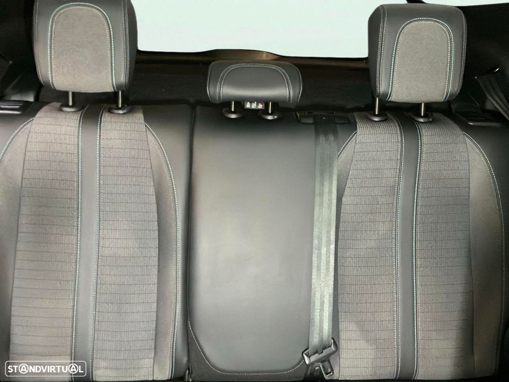 Peugeot 2008 1.2 PureTech Allure - 17