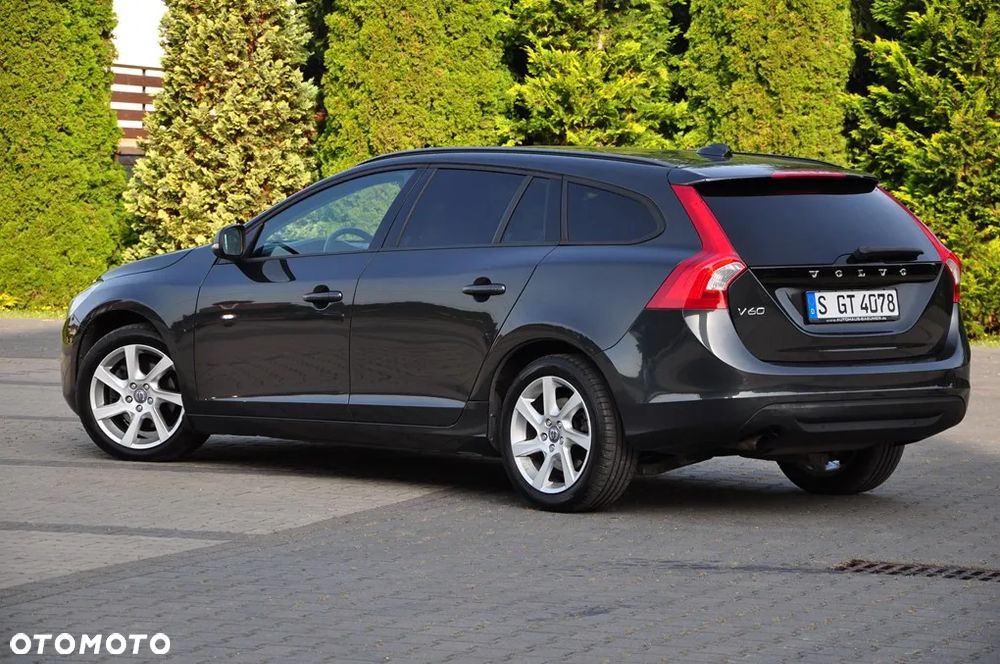 Volvo V60 D3 Momentum - 22