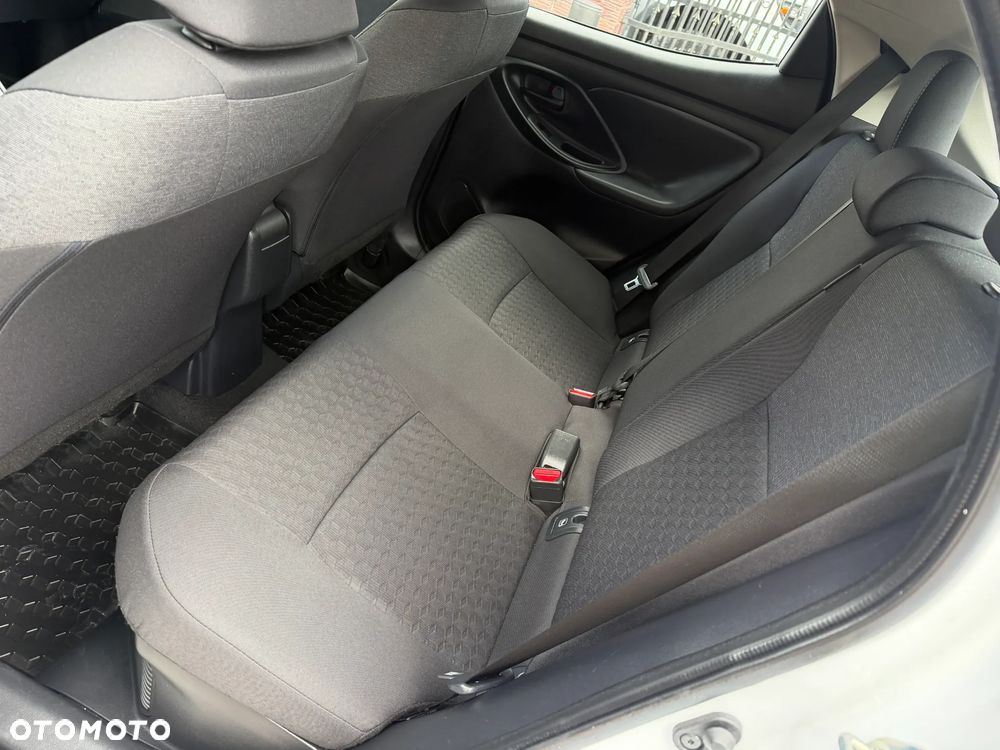 Toyota Yaris Hybrid 1.5 Comfort - 36