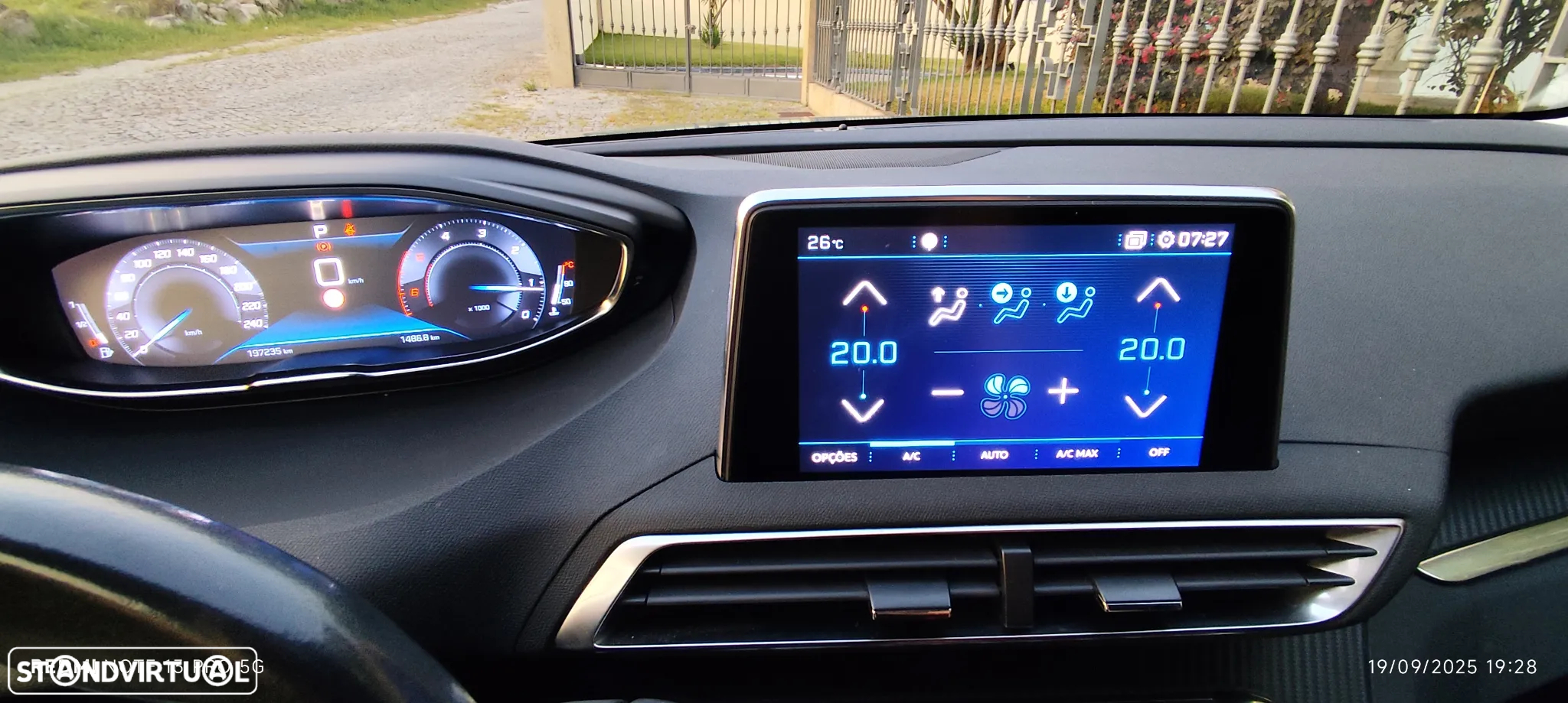 Peugeot 5008 1.5 BlueHDi Allure EAT8 - 9
