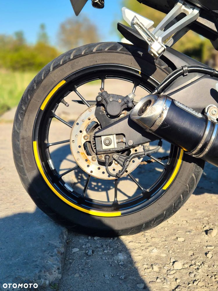 Yamaha MT - 27