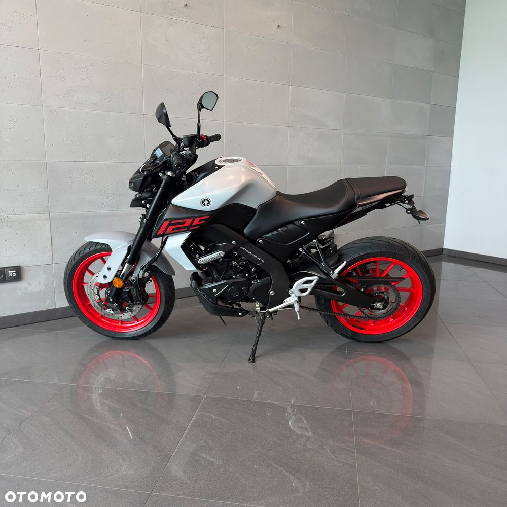 Yamaha MT - 8