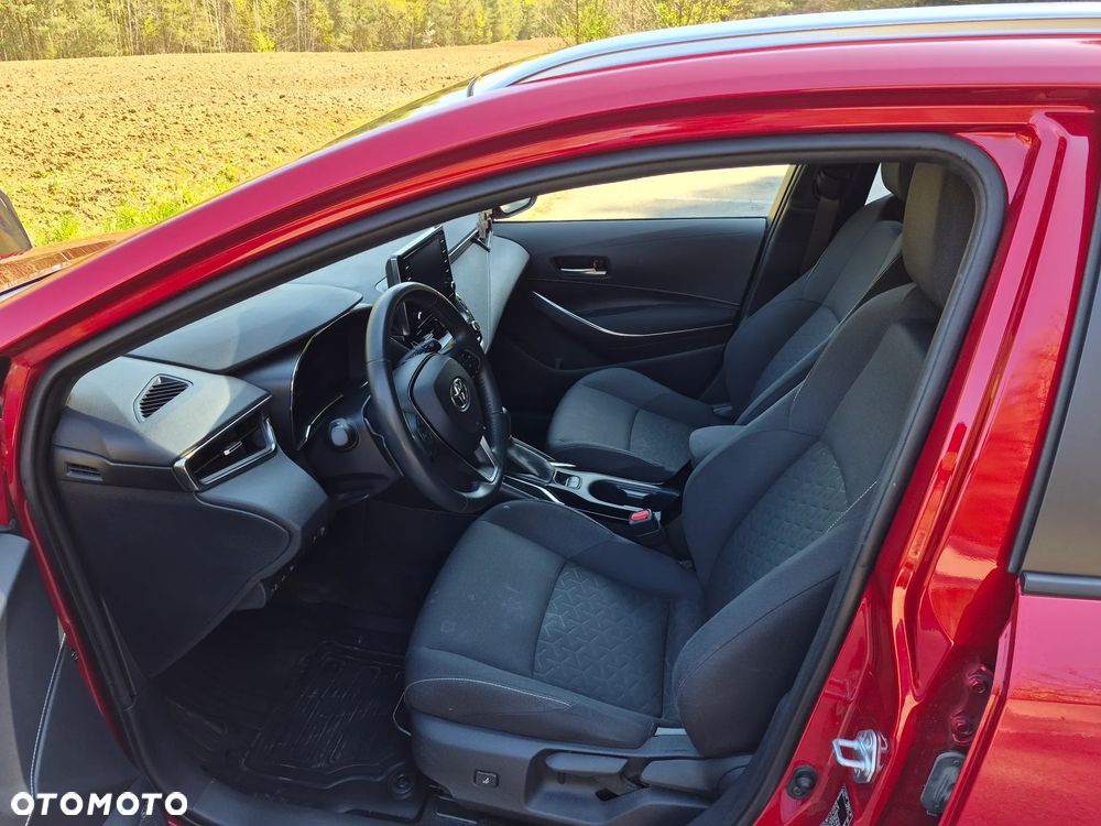Toyota Corolla 2.0 Hybrid Executive - 8