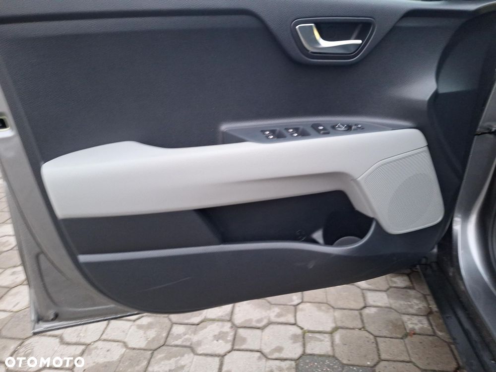 Kia Stonic 1.2 L Business Line - 10