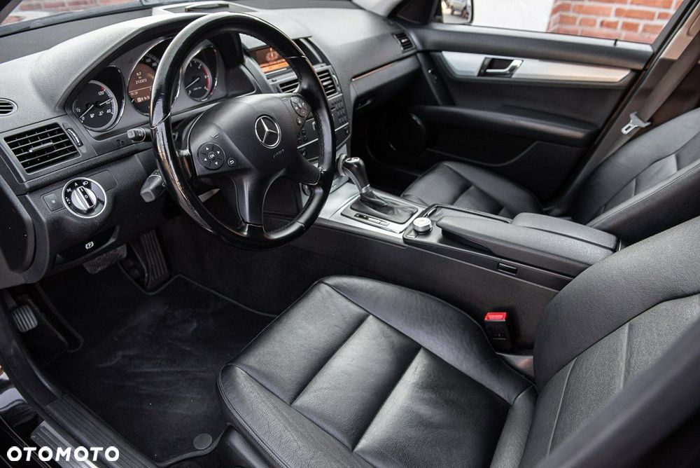 Mercedes-Benz Klasa C 350 CDI DPF 7G-TRONIC BlueEFFICIENCY Avantgarde - 6