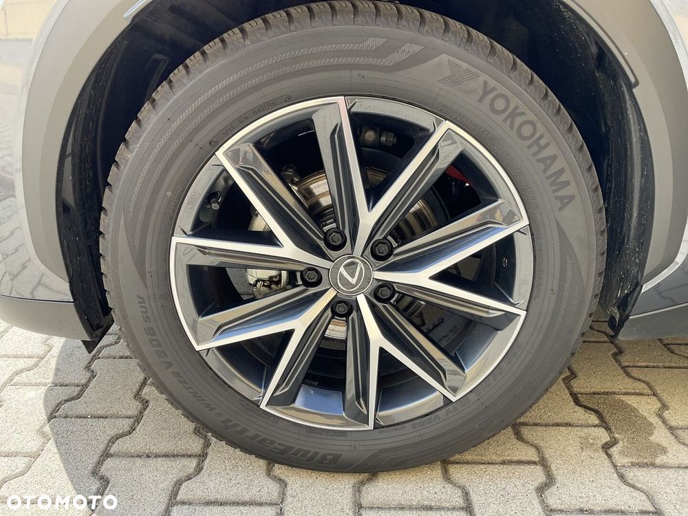 Lexus LBX 1.5 Hybrid Emotion - 33