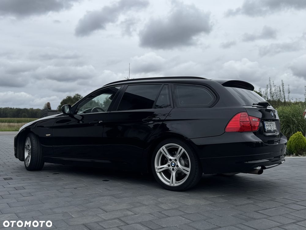 BMW Seria 3 318i - 4
