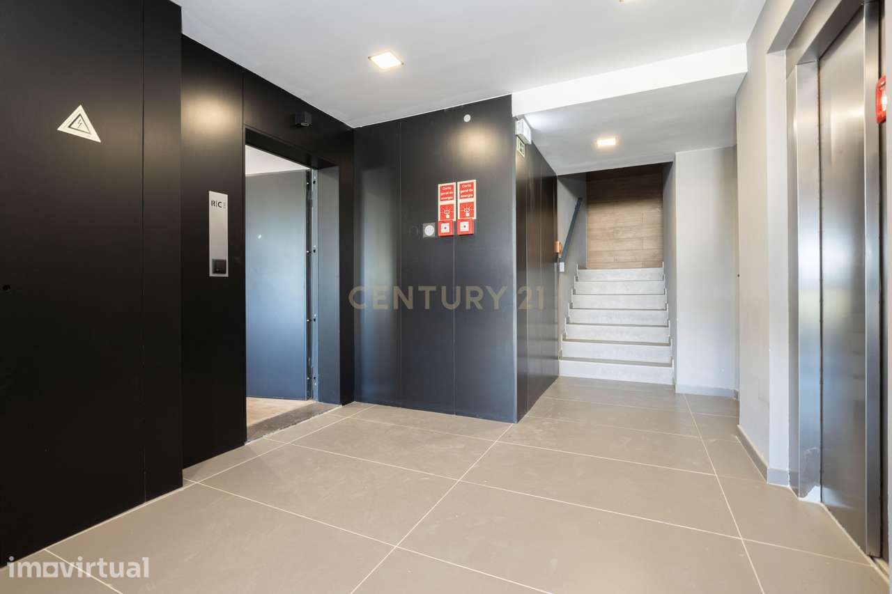 Magnífico apartamento T2 completamente novo a estrear - Grande imagem: 3/21