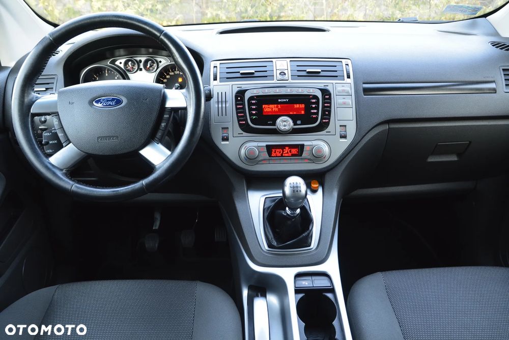 Ford Kuga 2.0 TDCi Titanium - 27