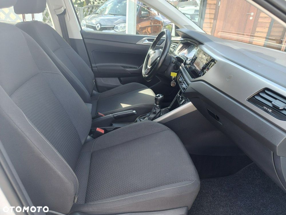 Volkswagen Polo 1.6 TDI SCR Trendline - 17