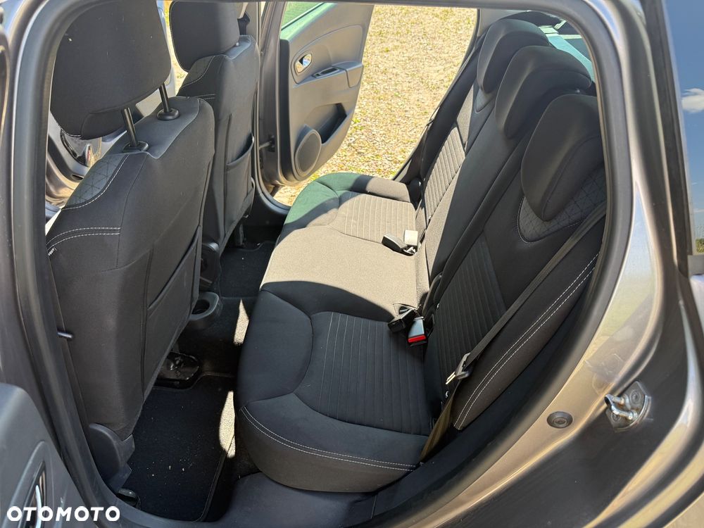Renault Clio Energy dCi 90 EDC Intens - 12