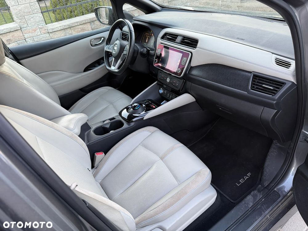 Nissan Leaf 40 kWh Tekna - 1