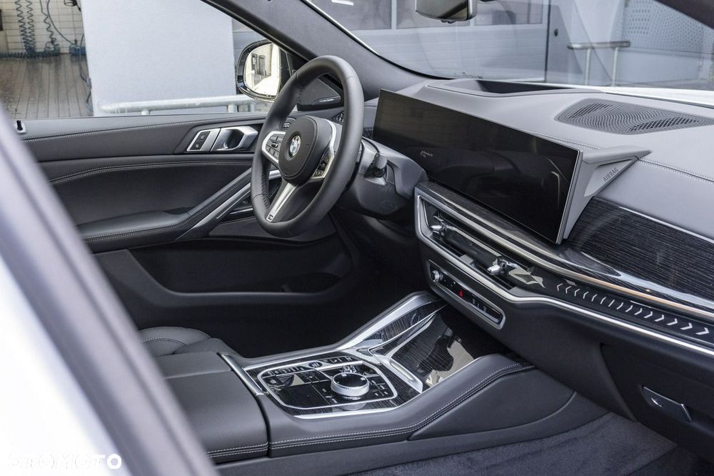 BMW X6 - 26