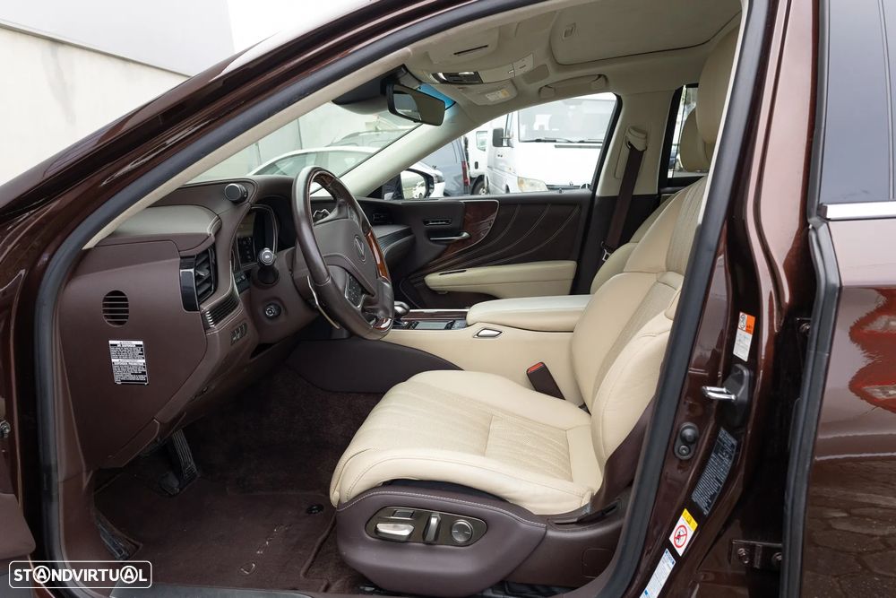 Lexus LS 500h Luxury Madeira Artesanal - 8