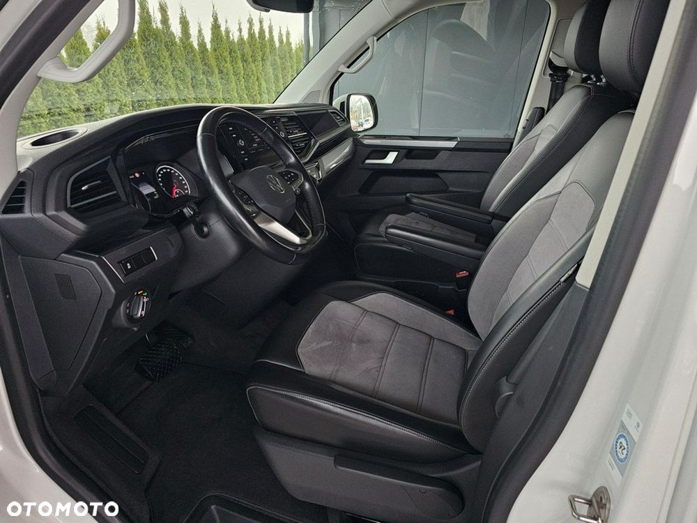 Volkswagen Multivan - 17