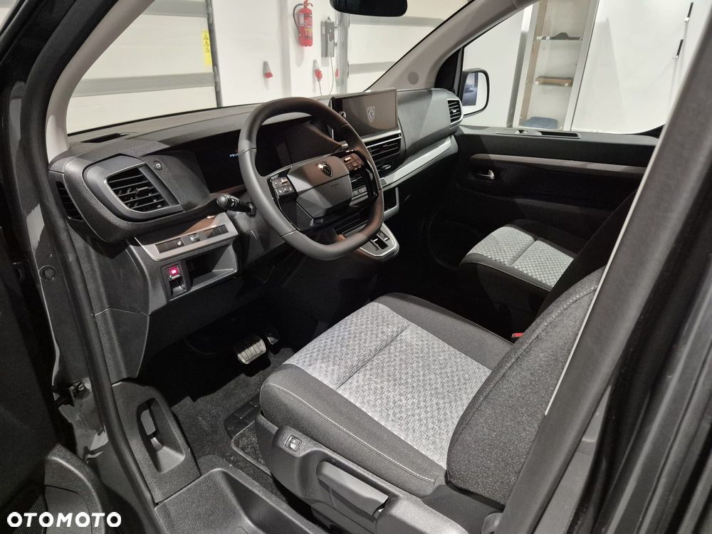 Peugeot Traveller 2.2 BlueHDi Long Business EAT8 - 13