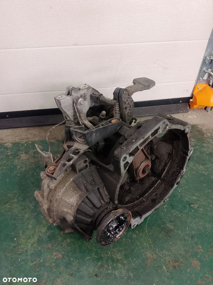 Skrzynia biegów KWD VW Caddy Audi Seat Skoda 1.9 TDI - 1