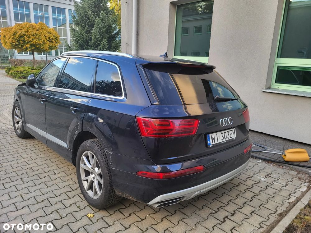 Audi Q7 - 11