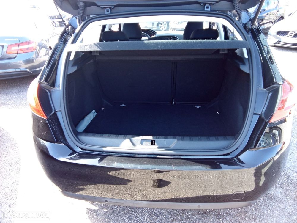 Peugeot 308 1.2 VTi Active - 10