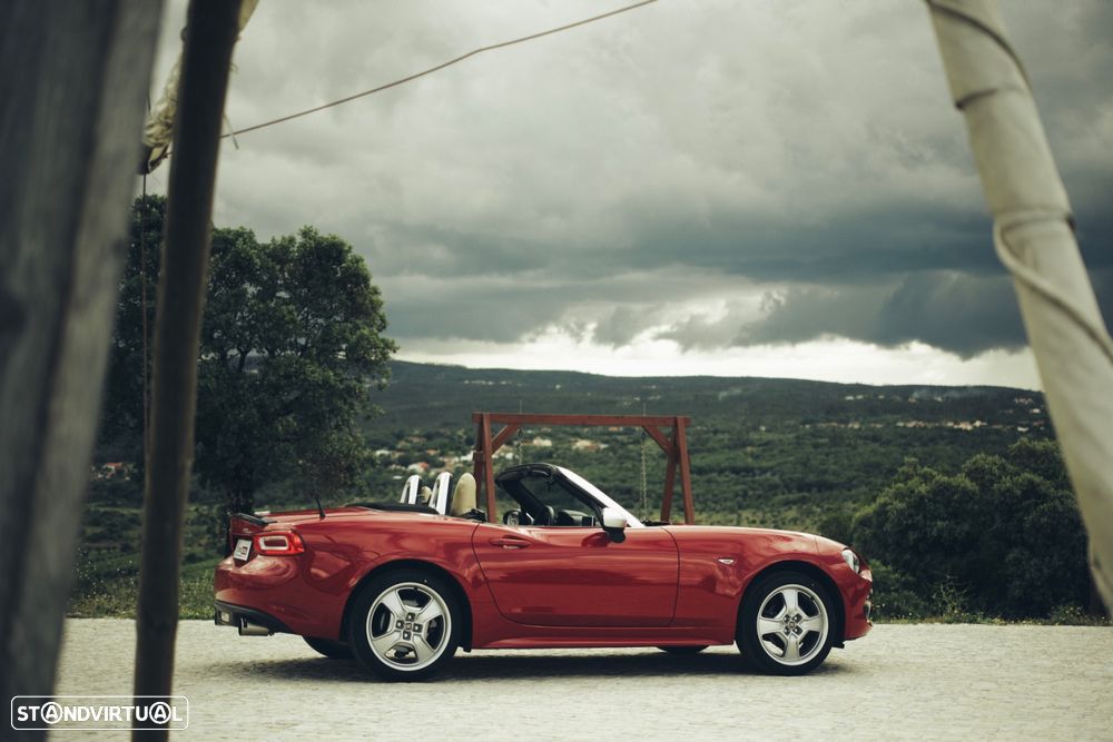 Fiat 124 Spider 1.4 T Multiair Lusso Europa Limited - 6