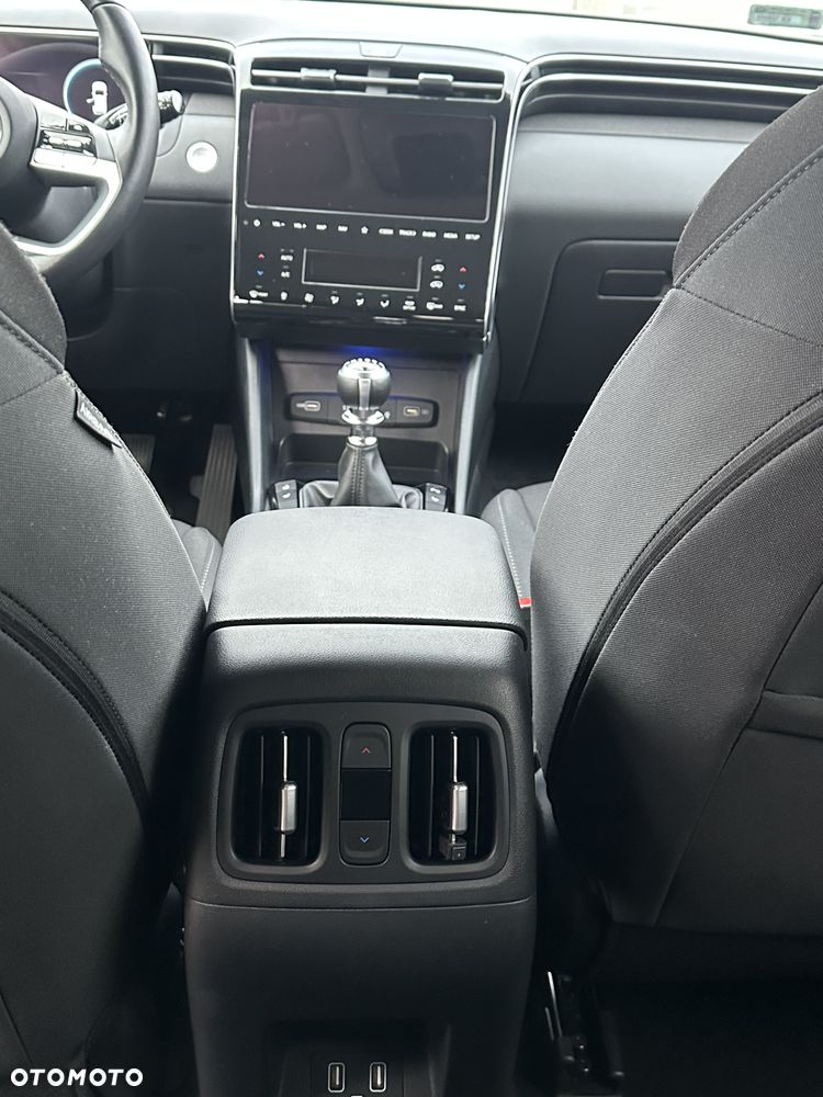 Hyundai Tucson 1.6 T-GDi Executive 2WD - 13