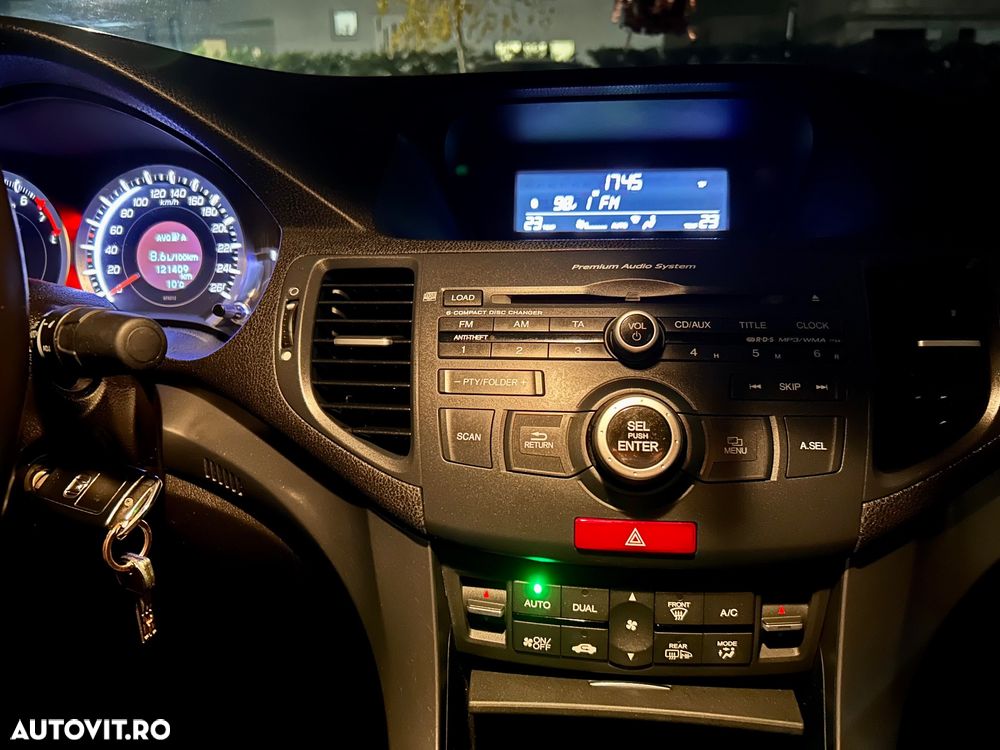 Honda Accord 2.0i MT Lifestile - 23